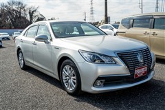 クラウンロイヤル HV ロイヤルサルーン