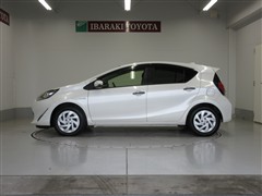 アクア S スタイルブラック