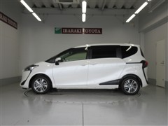 シエンタHV ファンベースG クエロ