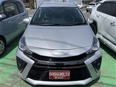 プリウスアルファ S G's