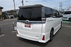 ヴォクシー ZS
