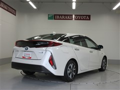 プリウスPHV A