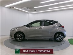 ヤリス ハイブリッド Z
