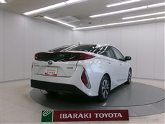 プリウスPHV A ナビ