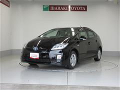 プリウス L
