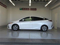 プリウスPHV S ナビ