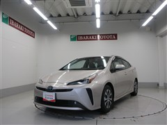 トヨタ プリウス A