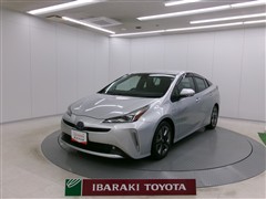 トヨタ プリウス A ツーリングセレクション