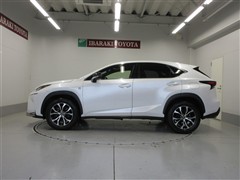 NX200t Fスポーツ