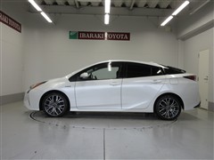 プリウス A ツーリングセレクション