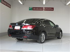 クラウンロイヤル HV ロイヤルサルーン