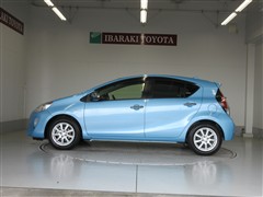 アクア Sスタイルブラック