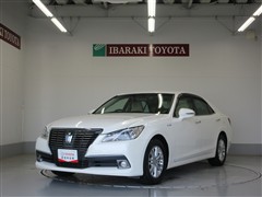 トヨタ クラウン HV ロイヤルサルーン
