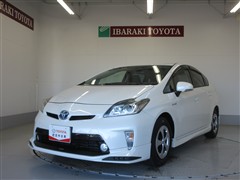 トヨタ プリウス S