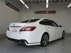 クラウン RS