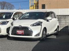 トヨタ　シエンタ ファンベース G クエロ