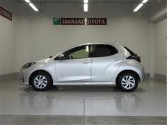 ヤリス ハイブリッド X