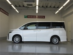 ヴォクシー hv ZS キラメキ3