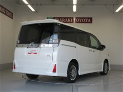 ヴォクシー hv ZS キラメキ3