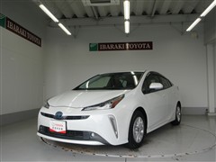 トヨタ プリウス S セーフティプラス2