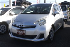 トヨタ ラクティス X