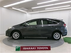 プリウスアルファ S