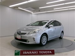 プリウスアルファ S