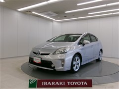 トヨタ　プリウス S ツーリングセレクション