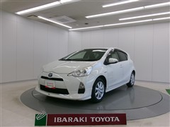 トヨタ アクア G