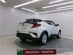 C-HR S GRスポーツ