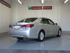 クラウンロイヤル HV ロイヤルサルーン