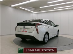 プリウス S セーフティプラス