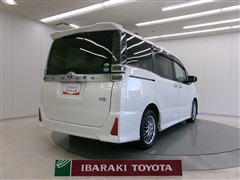 ヴォクシー hv ZS キラメキ2