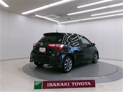 ヴィッツ ハイブリッド U