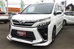 トヨタ ヴォクシー ZS