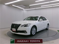 トヨタ クラウン HV ロイヤルサルーン