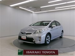 トヨタ プリウス S