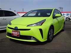 トヨタ プリウス A