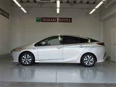 プリウスPHV A