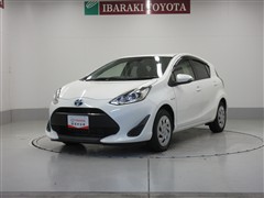 トヨタ アクア G