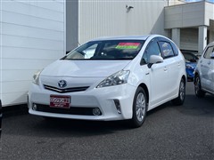 プリウスアルファ S