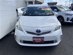 プリウスアルファ S