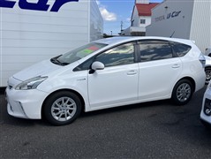 プリウスアルファ S