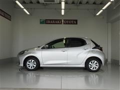 ヤリス ハイブリッド X