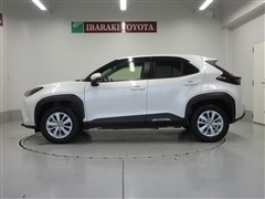 ヤリスクロス HV G