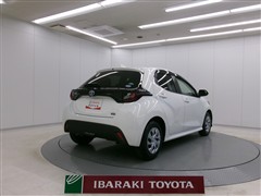 ヤリス ハイブリッド X