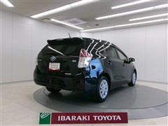 プリウスアルファ S