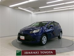トヨタ アクア X