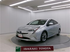 トヨタ プリウス A ツーリングセレクション