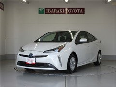 トヨタ プリウス S セーフティプラス2